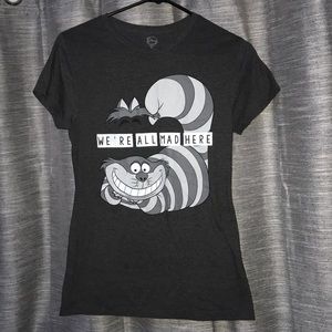 WOMANS GRAPHIC TEE